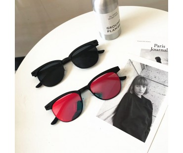 韓国ファッションサングラス クラシック男メガネ サーモントフレーム シンプル欧米ブランドサングラス女性ストリートめがねスクエア型紫外線カット赤いレンズ メンズ眼鏡