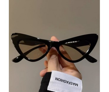 レトロおしゃれ偏光サングラス超軽量キャットアイ型カラーレンズ個性的UVカット眼鏡韓国ファッション大きいフレーム男女お揃いサングラス