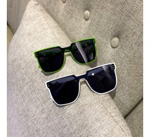 インスタ映えスクエア型サングラス個性的一体サングラス緑色フレーム超大きい偏光メガネ紫外線カット男女おしゃれドライブ運転ウェリントン眼鏡