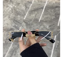 2021トレンドメガネ韓国おしゃれ度なし伊達メガネめがね女性スクエア型フレーム有名人インスタ映えコーデ眼鏡個性的四角形ダテメガネ金属メタル ゴールド色シルバー フルリム