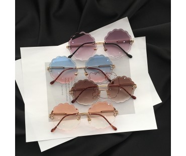 欧米インスタ映え人気大きいフレームサングラス伊達メガネ幾何学的模様丸いサングラス女性ラウンド型コーデ用紫外線UVカット眼鏡カラーレンズ有名人グラデーション色めがね　