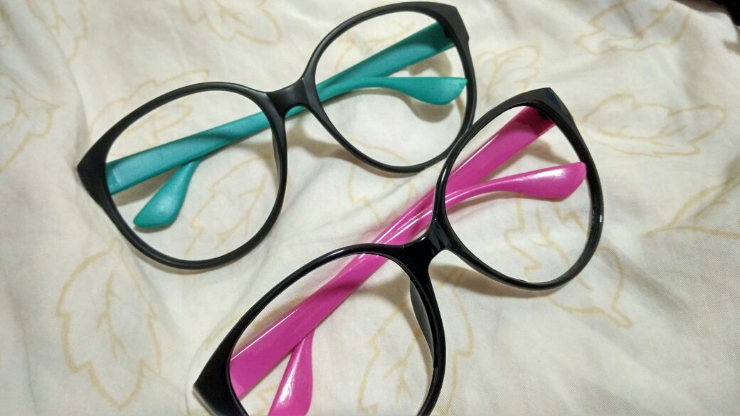 buy-glasses.jp購入商品ちゃんと届きますので、安心してください。