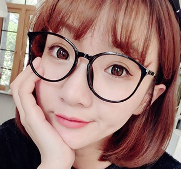 メガネ女子に似合う髪型（ヘアスタイル）画像集、絶対カワイイ！