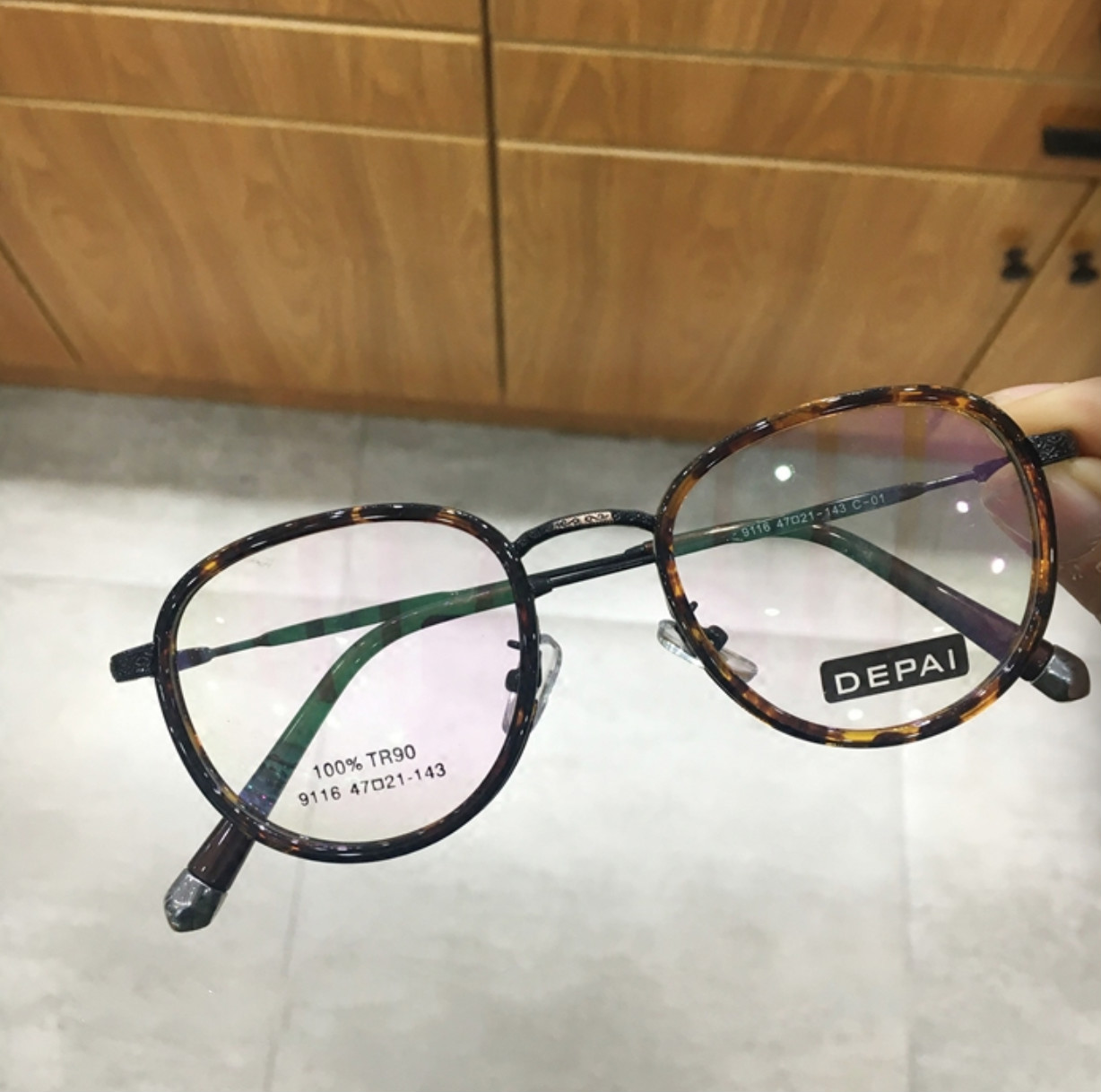 韓国人気軽量メガネ眼鏡フレーム丸いtr90ラウンドめがねボストン丸顔ダテメガネ鼈甲べっ甲柄度付きレンズ伊達眼鏡度なしヒョウ柄女子可愛いレオパード近視メガネ