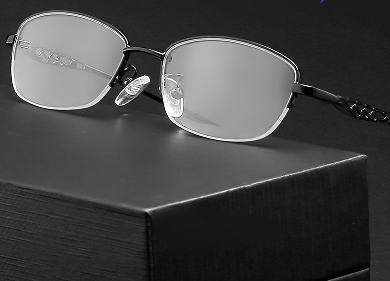 眼鏡 タマゴ型オーバル型メガネ度付きレンズ黒縁メガネ ブランド