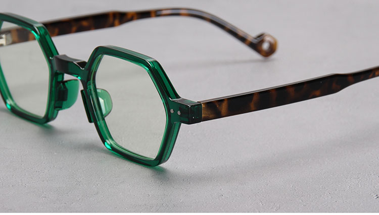 超軽量伊達メガネ 人気眼鏡 可愛い個性的メンズ半透明クリア