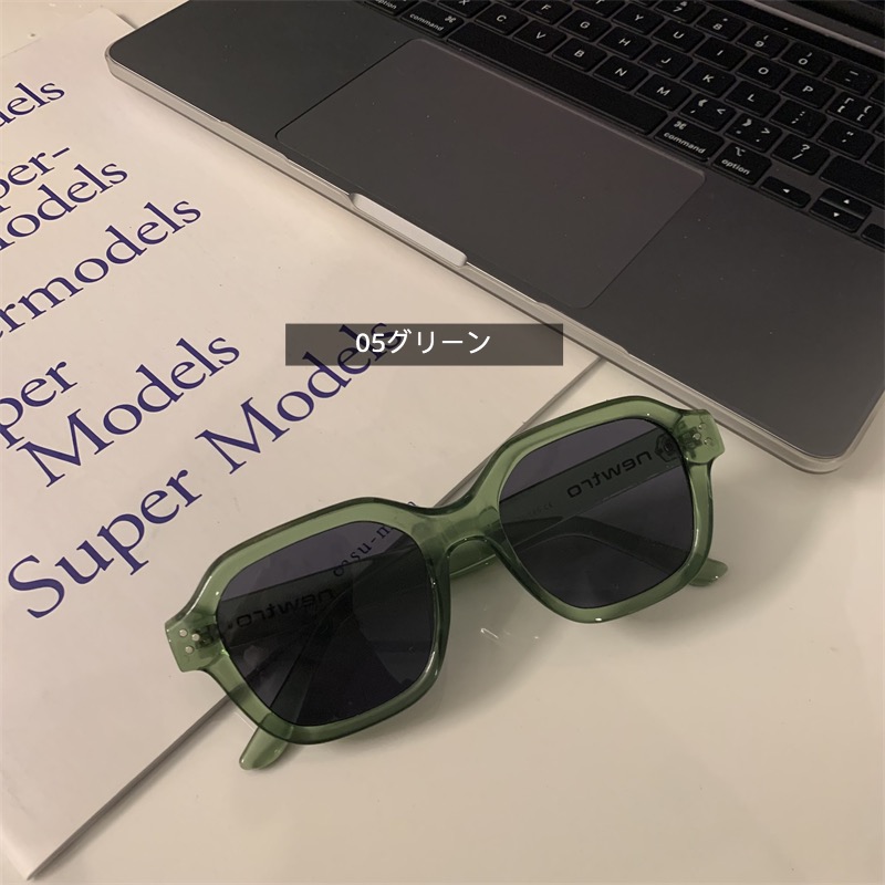 ウェリントン型サングラス おすすめ ブランド メンズ紫UVカットメガネ2023年トレンド