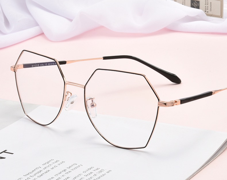 超軽量ブランド メガネ札幌メンズ レディース韓国ファッション眼鏡 安い