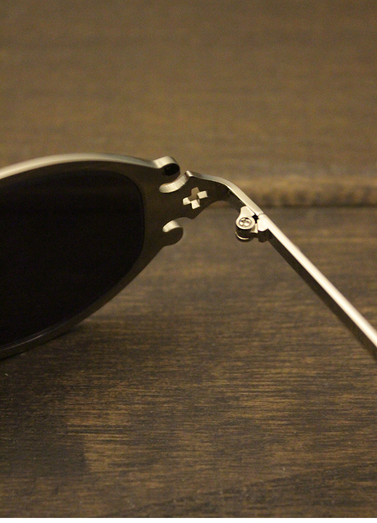 デザインめがねレディースサングラスメタル製クラシカル眼鏡