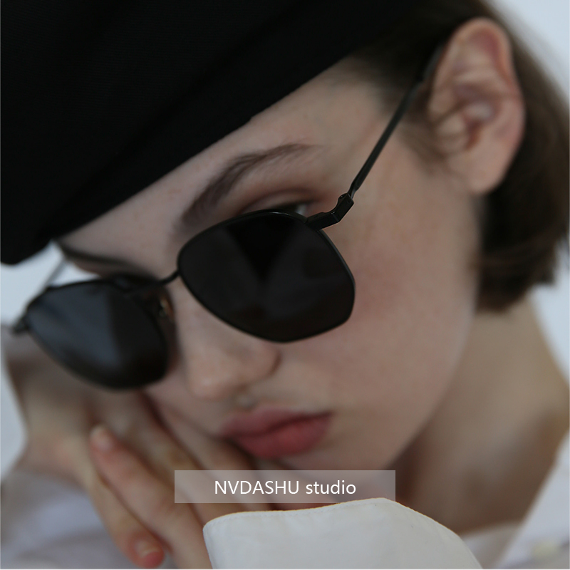 ファッション韓国クラシック多角形サングラスメガネ茶色